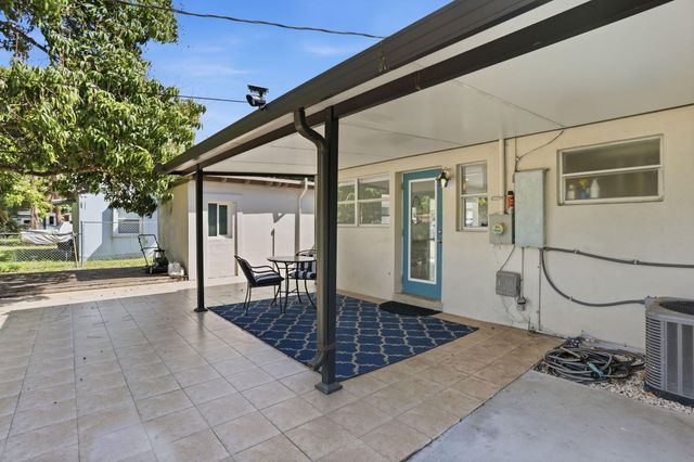 139 SW 21st Way, Fort Lauderdale, FL 33312