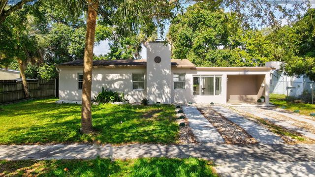 139 SW 21st Way, Fort Lauderdale, FL 33312