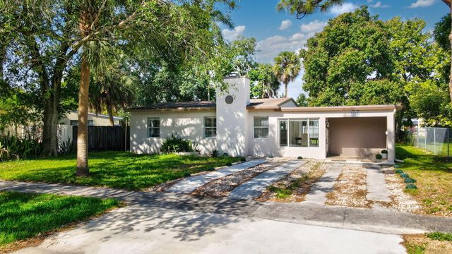139 SW 21st Way, Fort Lauderdale, FL 33312