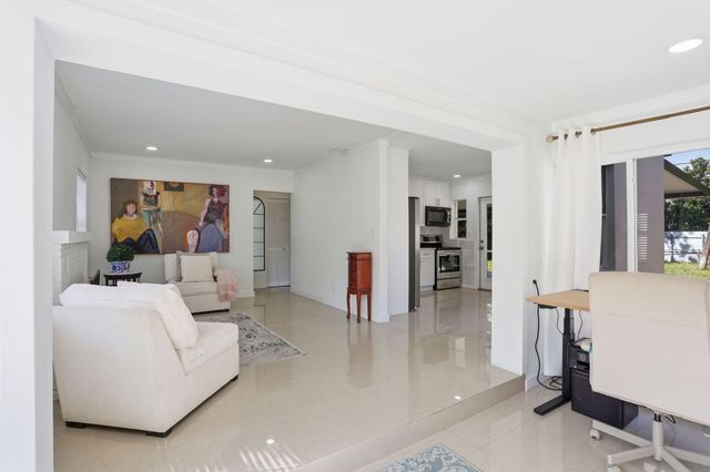 139 SW 21st Way, Fort Lauderdale, FL 33312