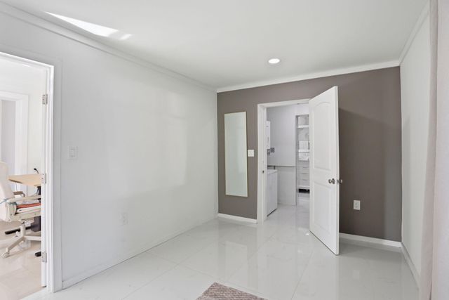 139 SW 21st Way, Fort Lauderdale, FL 33312