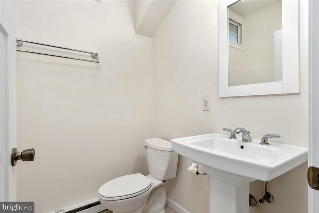 555 HIGHLAND WAY, Hagerstown, MD 21740