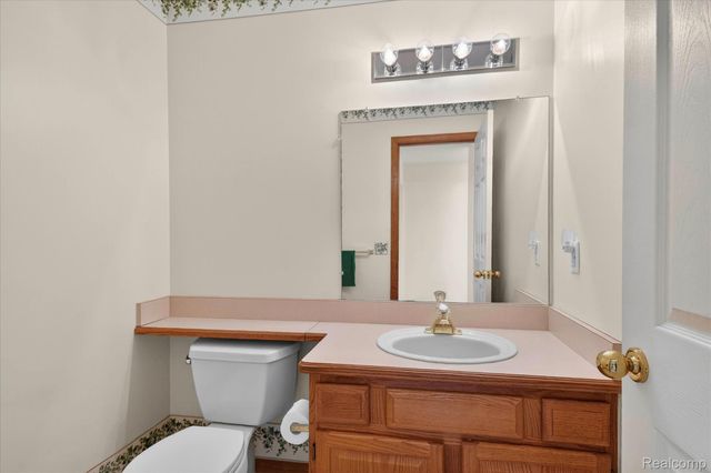 407 Fairfield Court, Canton Charter Township, MI 48188