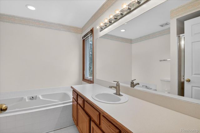 407 Fairfield Court, Canton Charter Township, MI 48188