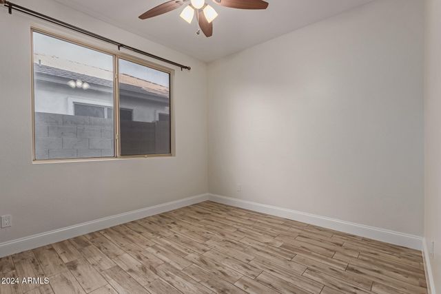 563 E KRISTA Way, Tempe, AZ 85284