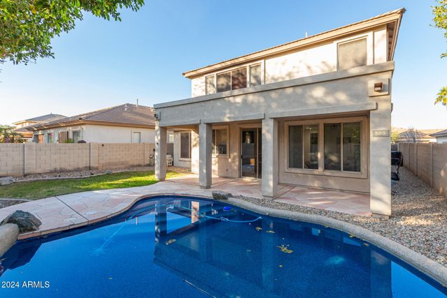 563 E KRISTA Way, Tempe, AZ 85284