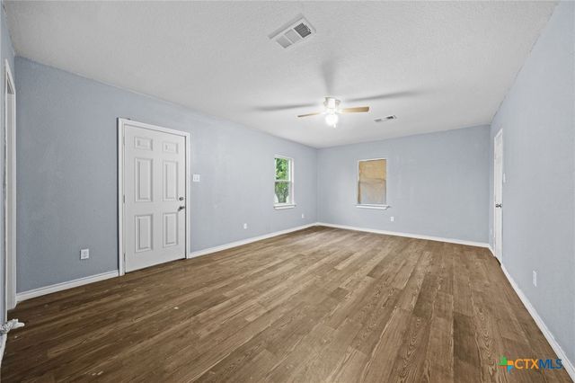 409 N 14th Street, Gatesville, TX 76528