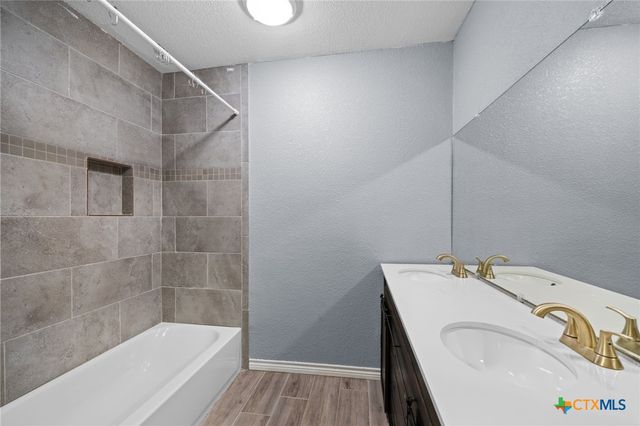 409 N 14th Street, Gatesville, TX 76528