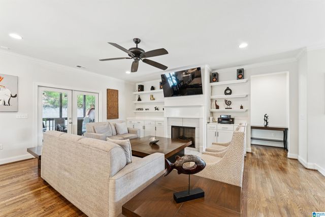 1013 GREY OAKS VALLEY, Pelham, AL 35124