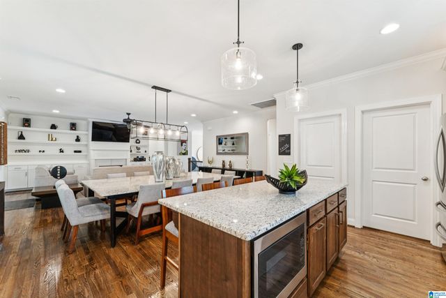 1013 GREY OAKS VALLEY, Pelham, AL 35124