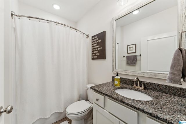 1013 GREY OAKS VALLEY, Pelham, AL 35124