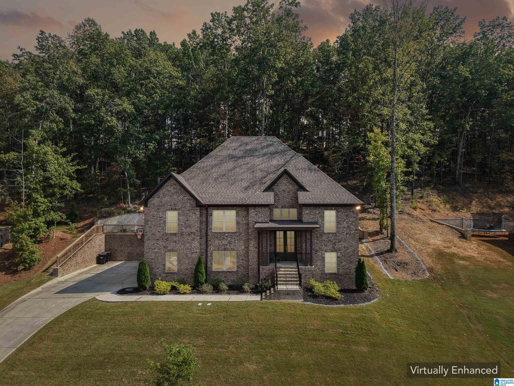 1013 GREY OAKS VALLEY, Pelham, AL 35124