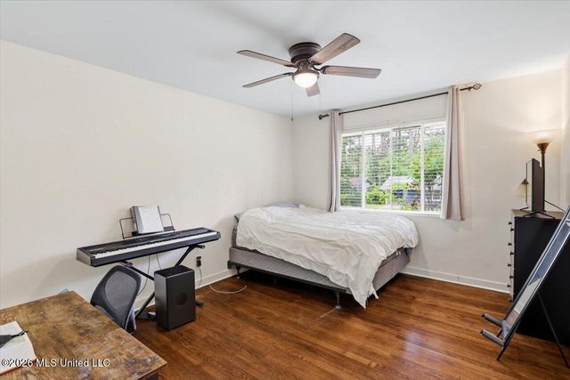 1055 Parkwood Place, Jackson, MS 39206