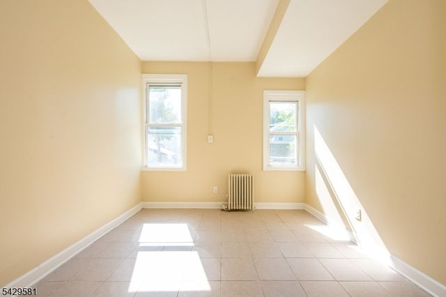 120 Sunset Ave, Newark City, NJ 07106
