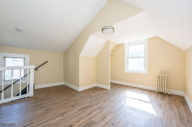 120 Sunset Ave, Newark City, NJ 07106