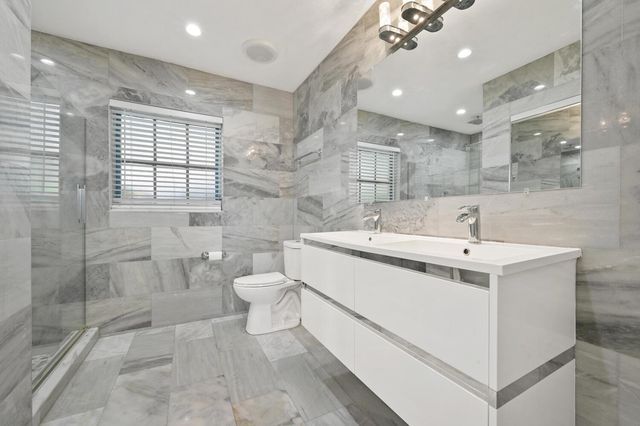 3670 NW 78th Lane, Coral Springs, FL 33065