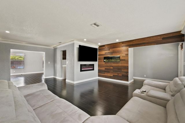 3670 NW 78th Lane, Coral Springs, FL 33065