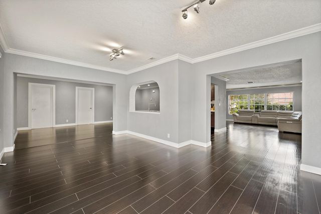 3670 NW 78th Lane, Coral Springs, FL 33065