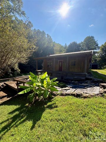 4019 Happy Goats Way, Lenoir, NC 28645