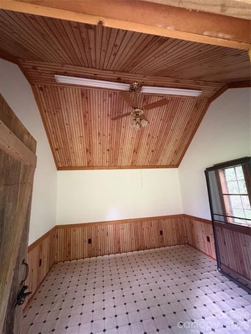 4019 Happy Goats Way, Lenoir, NC 28645