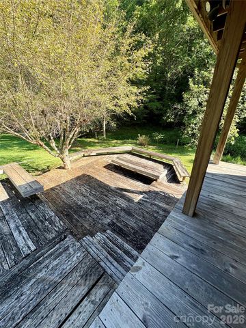 4019 Happy Goats Way, Lenoir, NC 28645