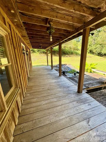 4019 Happy Goats Way, Lenoir, NC 28645