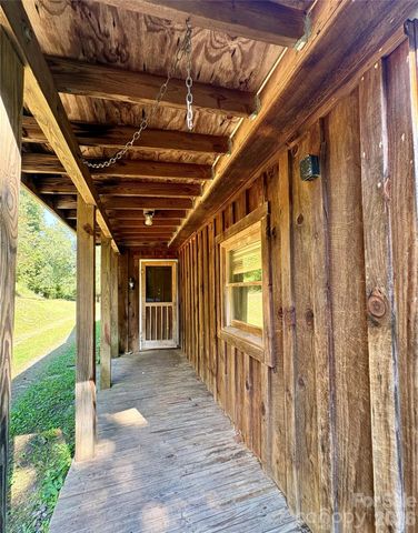 4019 Happy Goats Way, Lenoir, NC 28645