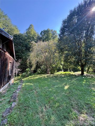 4019 Happy Goats Way, Lenoir, NC 28645