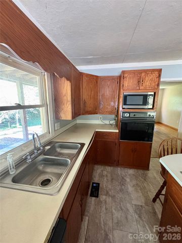 4019 Happy Goats Way, Lenoir, NC 28645