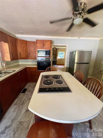 4019 Happy Goats Way, Lenoir, NC 28645