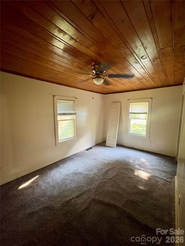 4019 Happy Goats Way, Lenoir, NC 28645