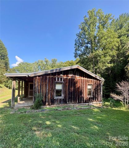 4019 Happy Goats Way, Lenoir, NC 28645