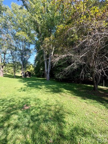 4019 Happy Goats Way, Lenoir, NC 28645