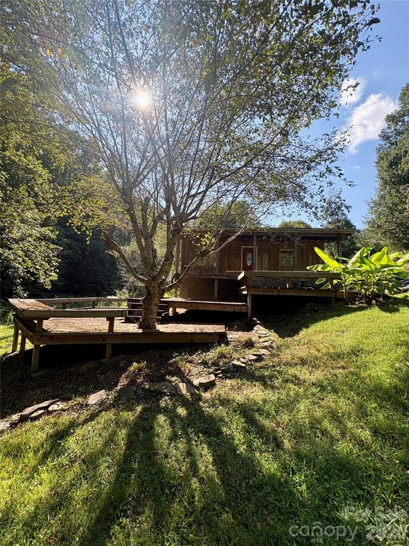 4019 Happy Goats Way, Lenoir, NC 28645