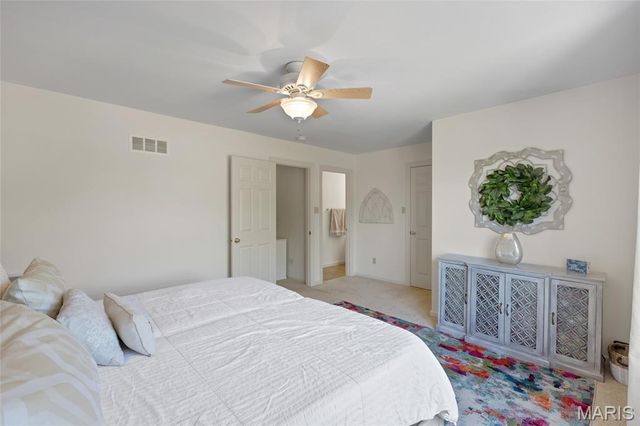 100 Elderberry Lane, Wildwood, MO 63040