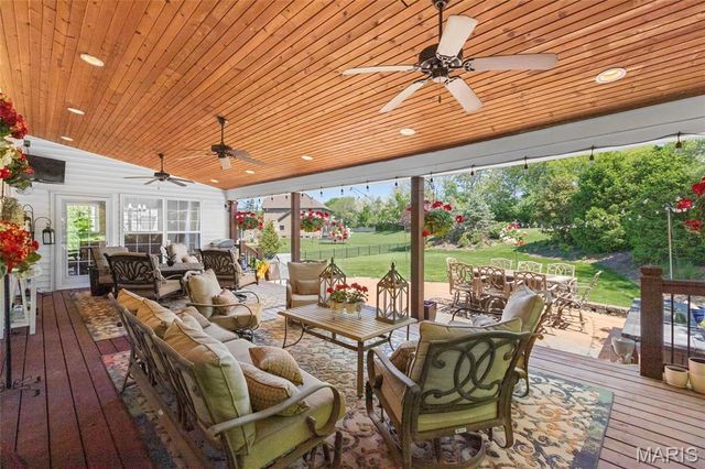 100 Elderberry Lane, Wildwood, MO 63040