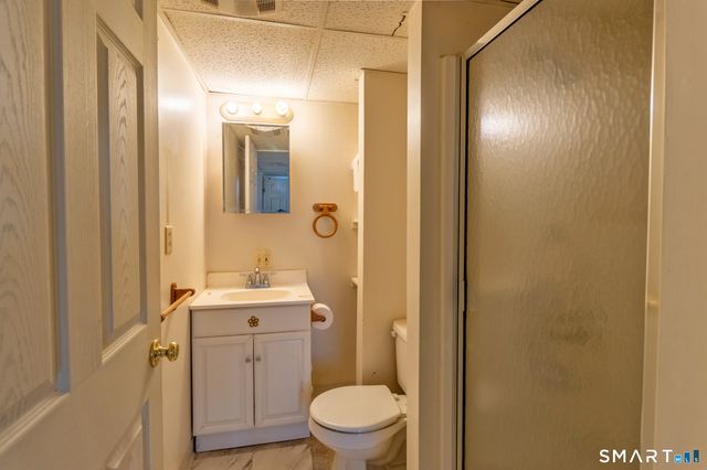 21 Bennett Pond Road, Canterbury, CT 06331