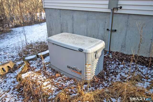 21 Bennett Pond Road, Canterbury, CT 06331