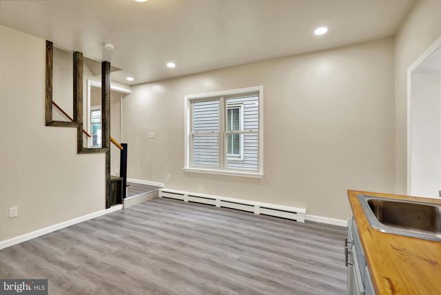 428 E MAIN ST, Ephrata, PA 17522
