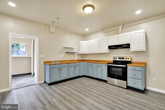 428 E MAIN ST, Ephrata, PA 17522