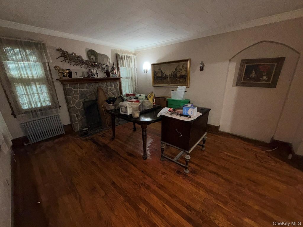 2284 Wynsum Avenue, Merrick, NY 11566 — photo 3
