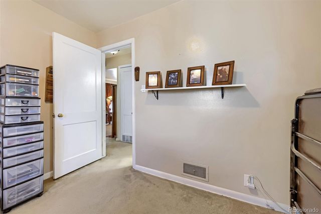 715 Kingston Street, Aurora, CO 80010