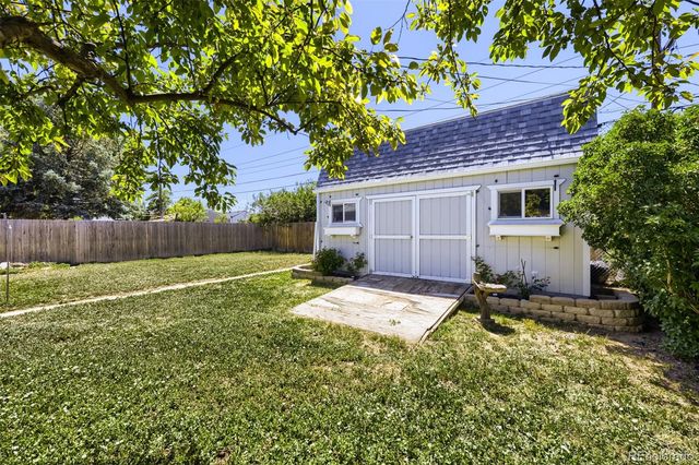 715 Kingston Street, Aurora, CO 80010