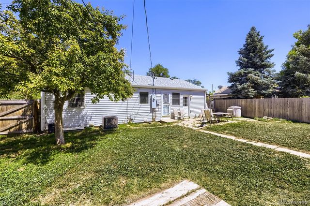 715 Kingston Street, Aurora, CO 80010