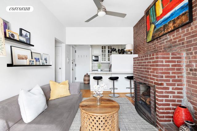 116 W 76th St Apt 5R, New York City, NY 10023