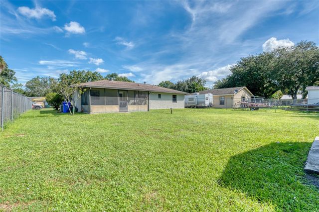 1009 SW 13th St, Okeechobee, FL 34974