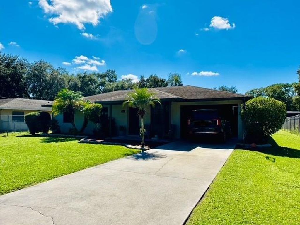 1009 SW 13th St, Okeechobee, FL 34974