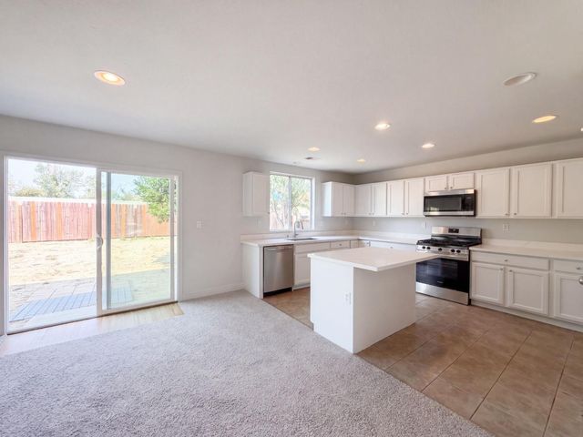 2155 Watercourse St, Stockton, CA 95206