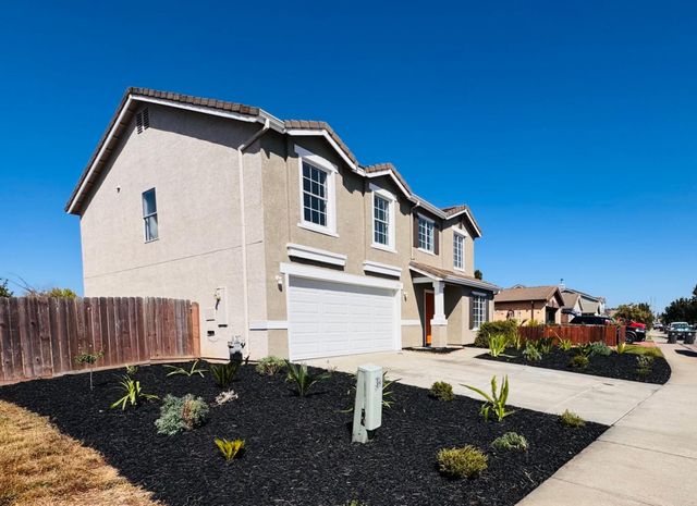 2155 Watercourse St, Stockton, CA 95206
