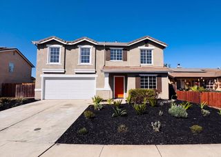 2155 Watercourse St, Stockton, CA 95206